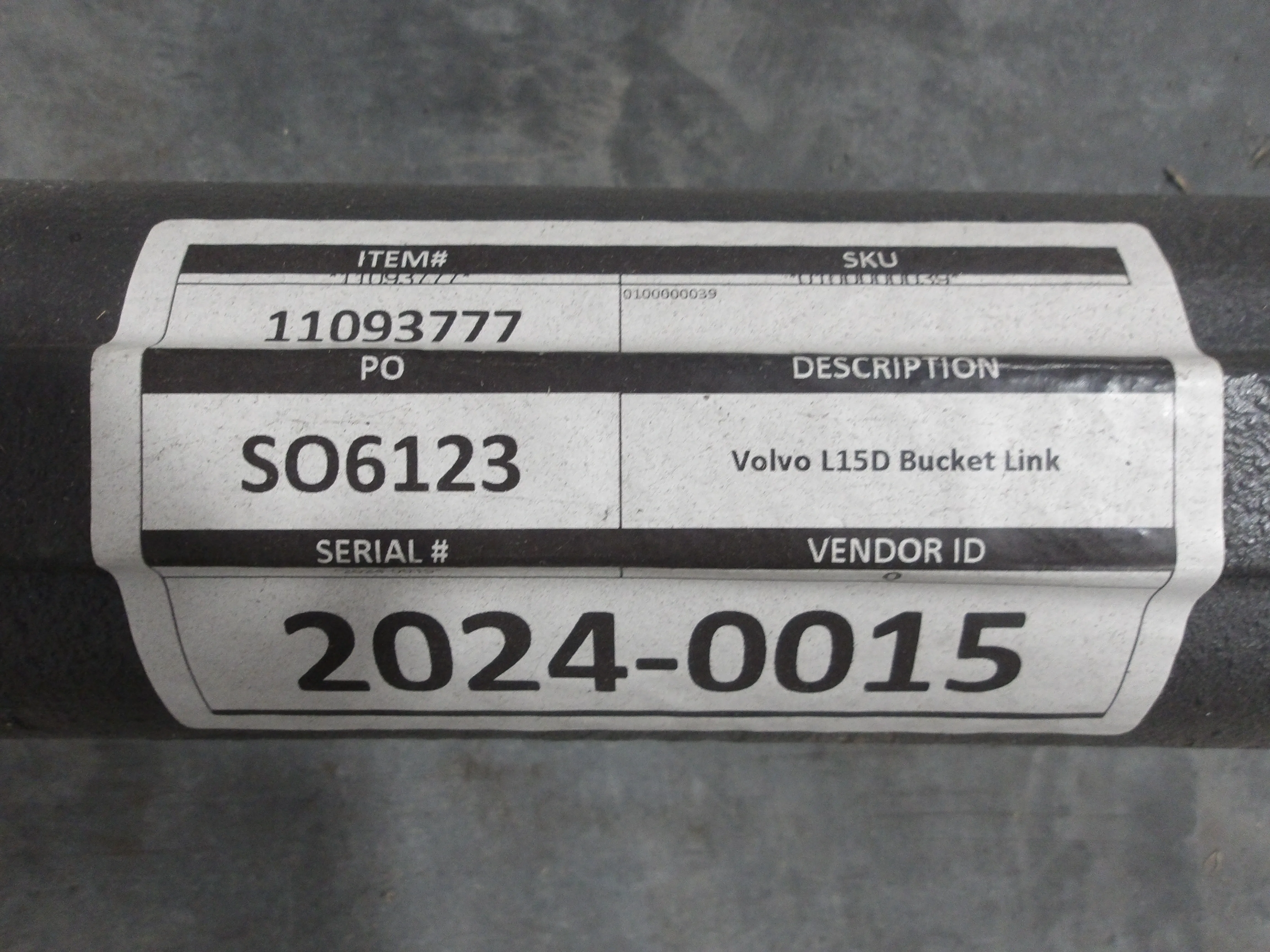 Volvo Bucket Link - 11093777 - 11093777